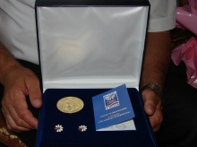 Сегодня в Набережных Челнах три пары получили награды 'За любовь и верность'